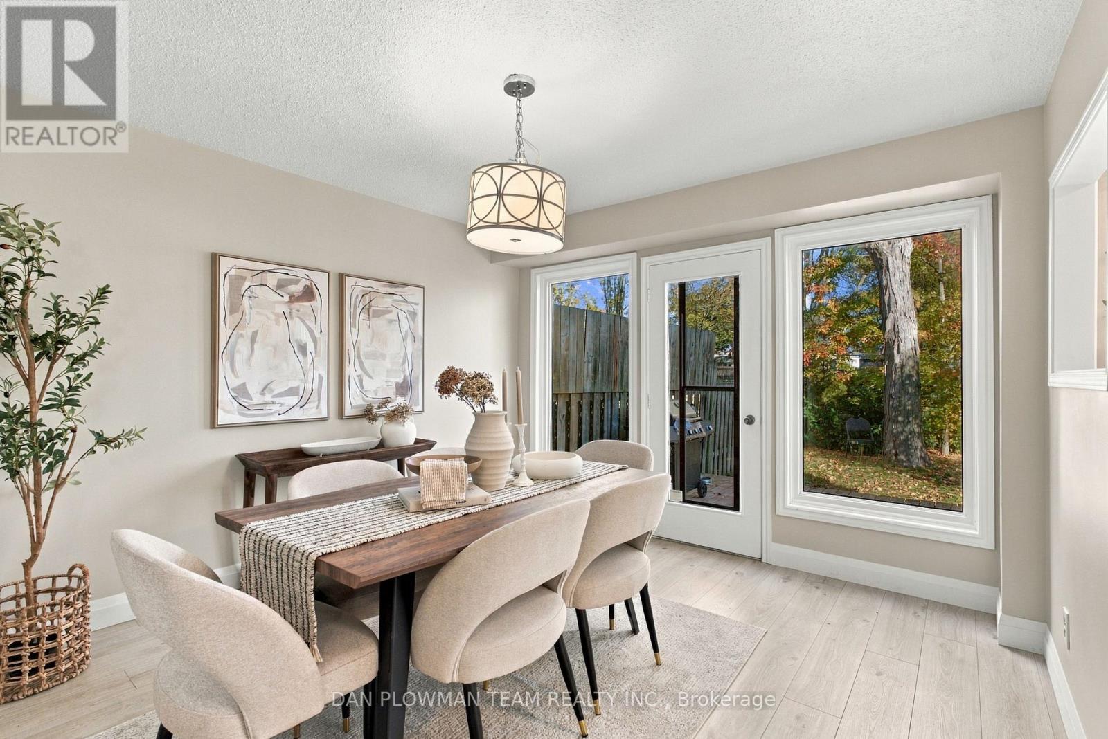 1385 Fenelon Crescent, Oshawa, ON photo 6
