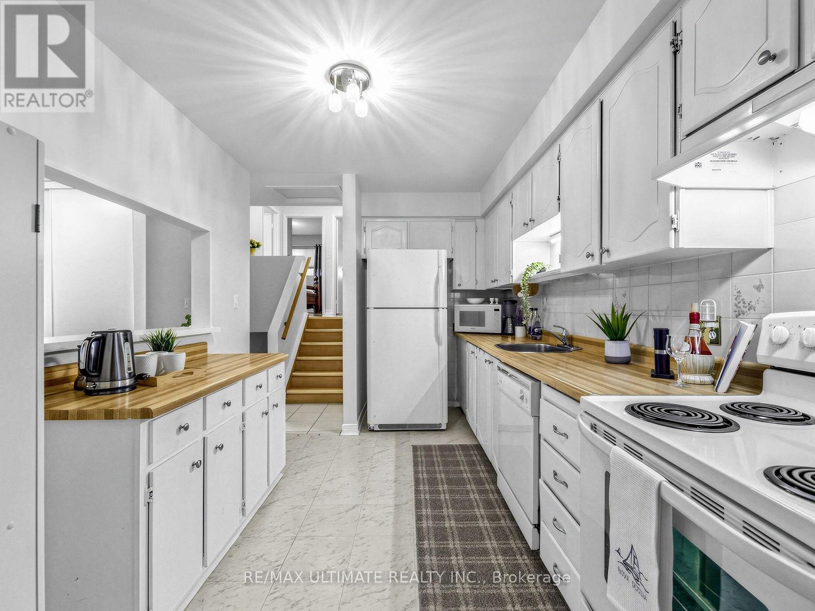375 Calvert Court, Oshawa, ON photo 10