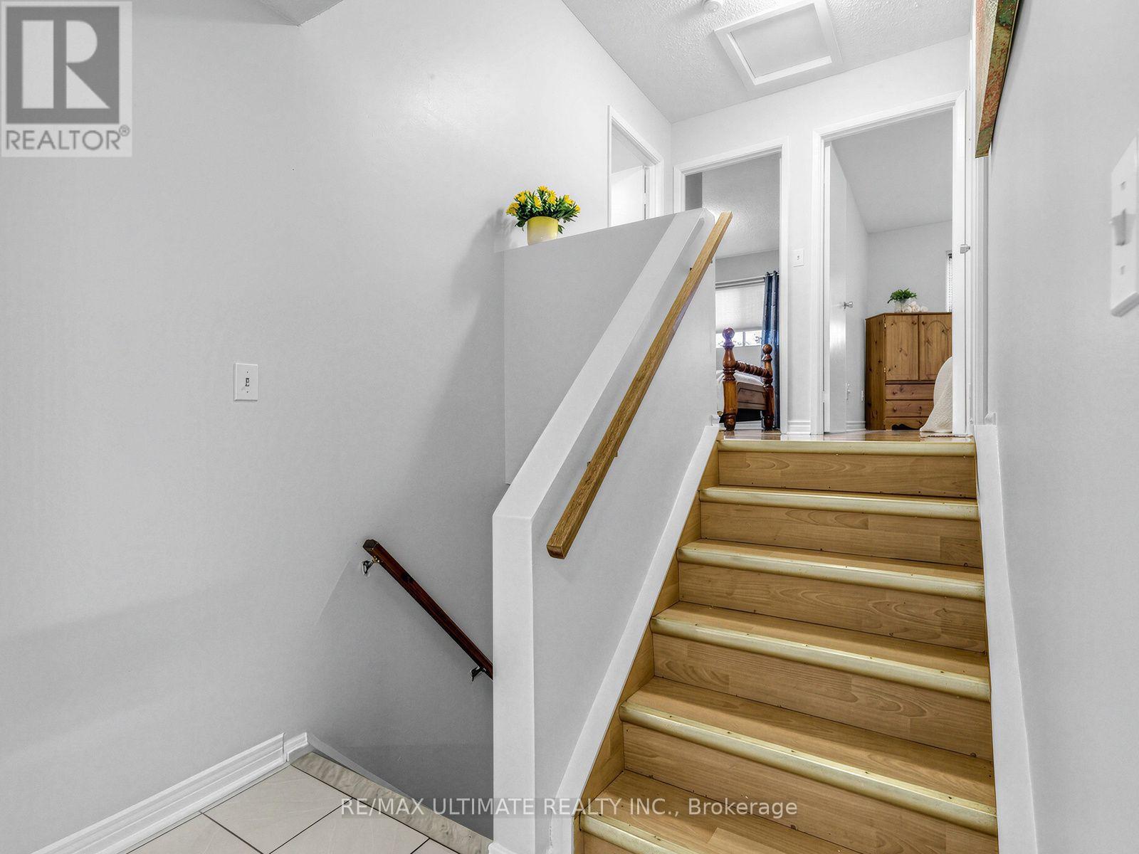 375 Calvert Court, Oshawa, ON photo 14
