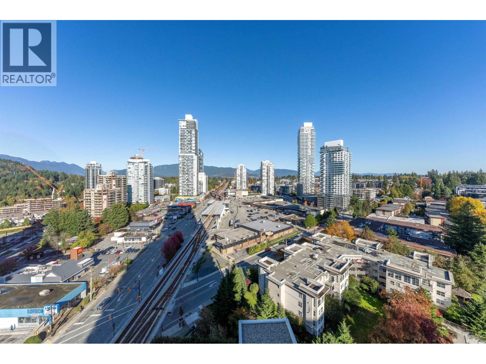 Photo of 1702 518 CLARKE ROAD 25