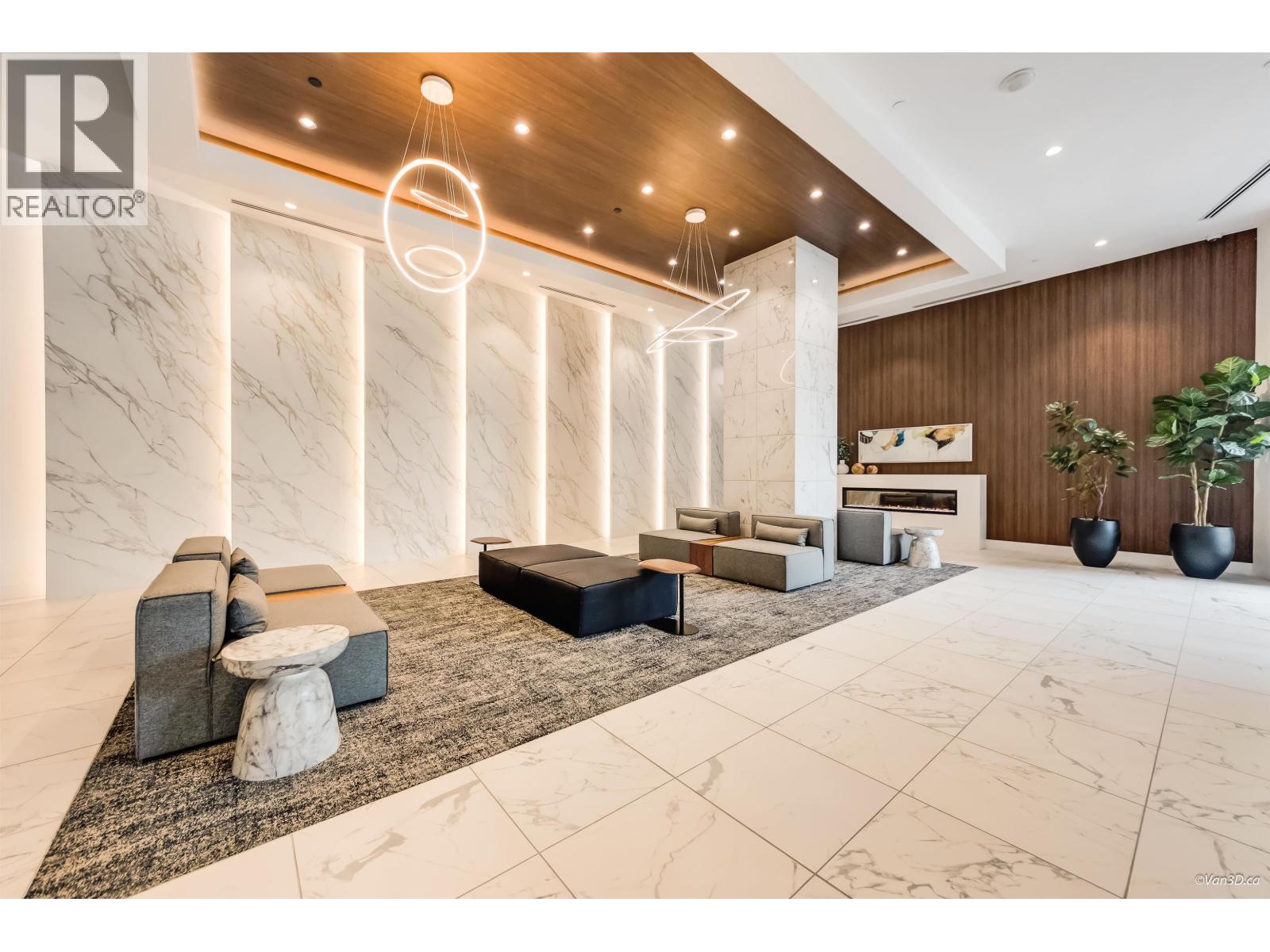 Photo of 1702 518 CLARKE ROAD 38