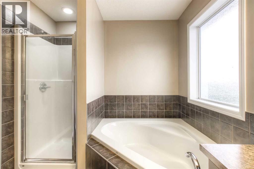 241 Morningside Gardens SW, Airdrie — photo 25
