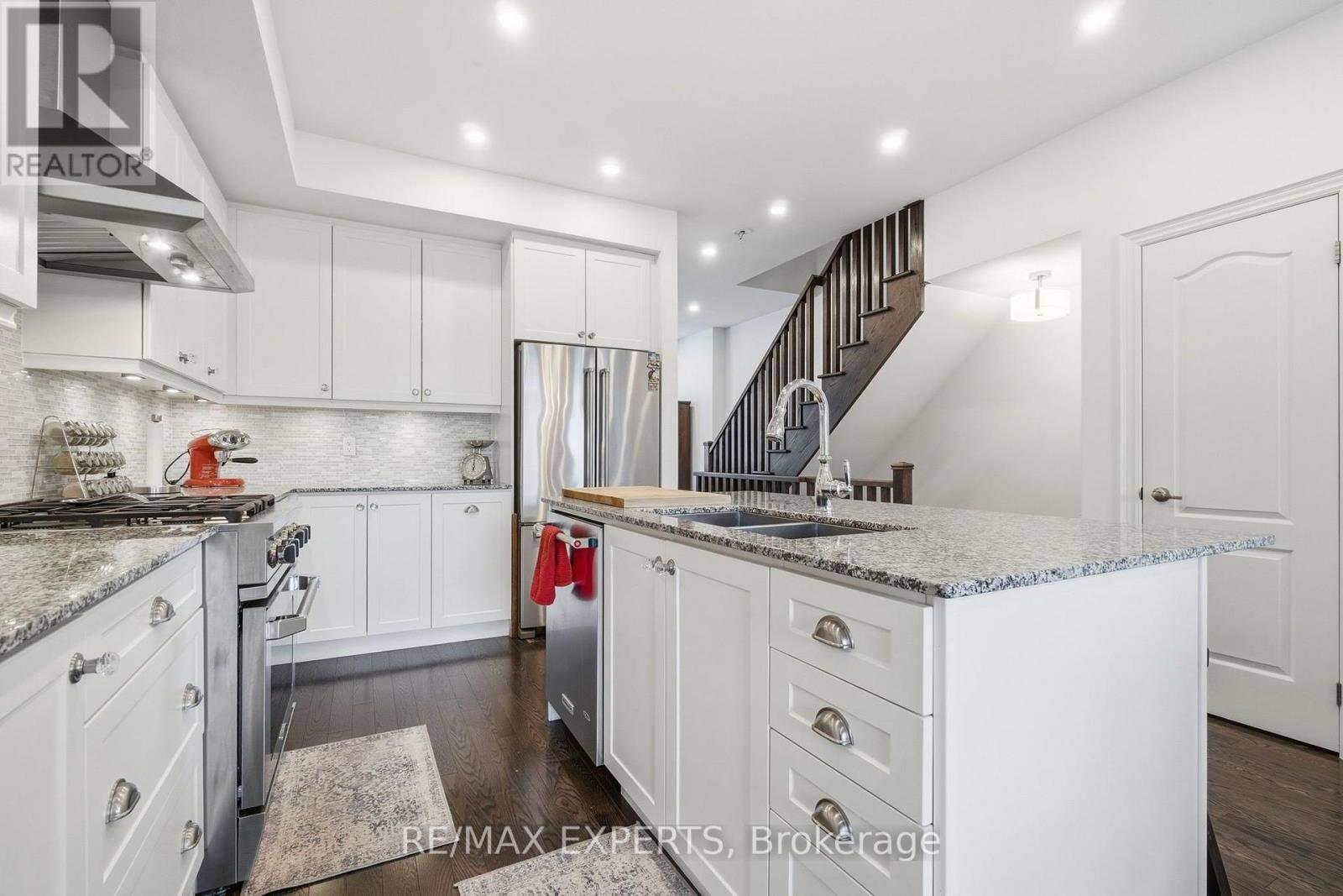 67 City Park Circle, Vaughan, ON photo 12
