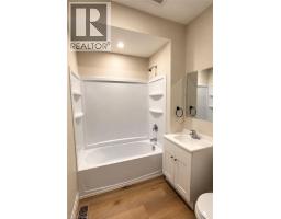 Primary Bedroom - 160 Catharine Avenue Unit# 1, Brantford, ON N3T1Y7 Photo 6