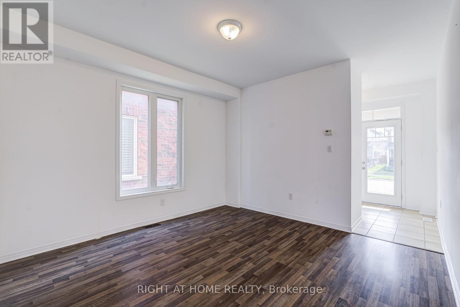 9 Bailey Street, Collingwood, ON photo 11