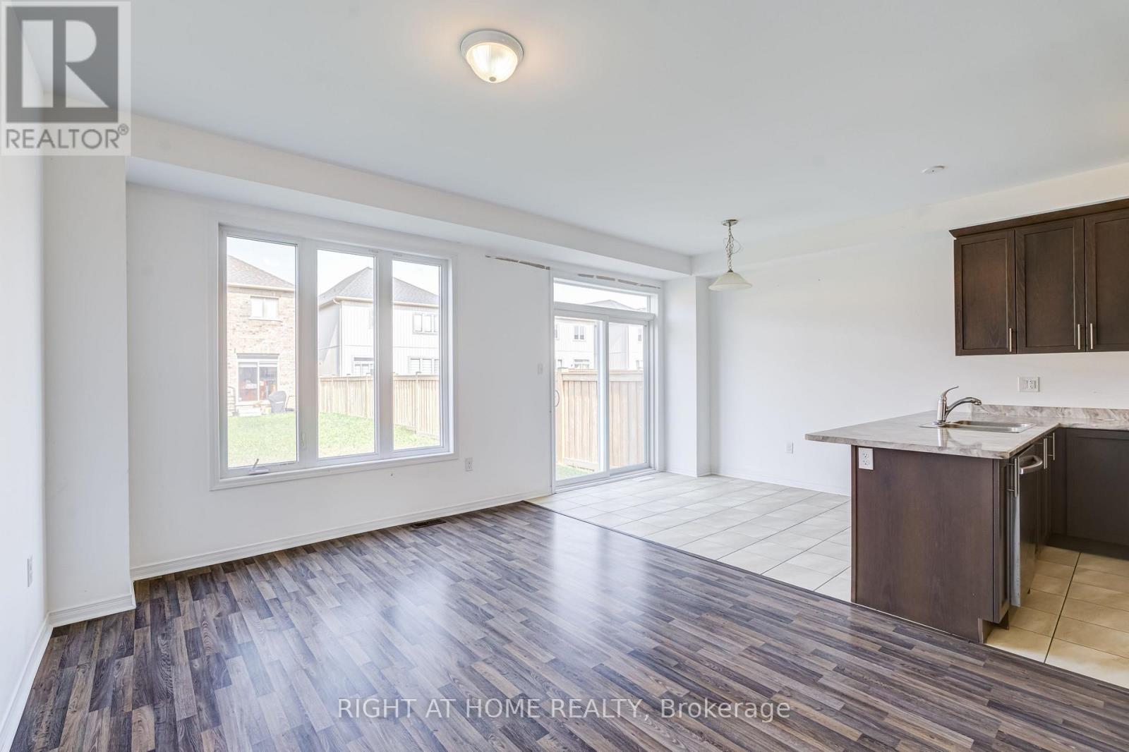 9 Bailey Street, Collingwood, ON photo 23