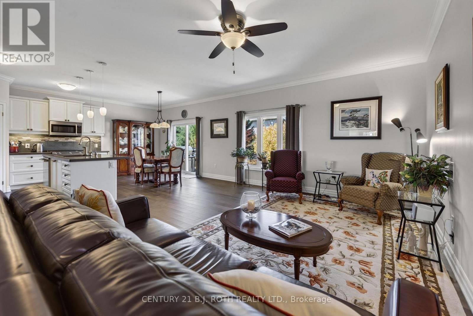 3814 Wood Avenue, Severn, ON photo 11