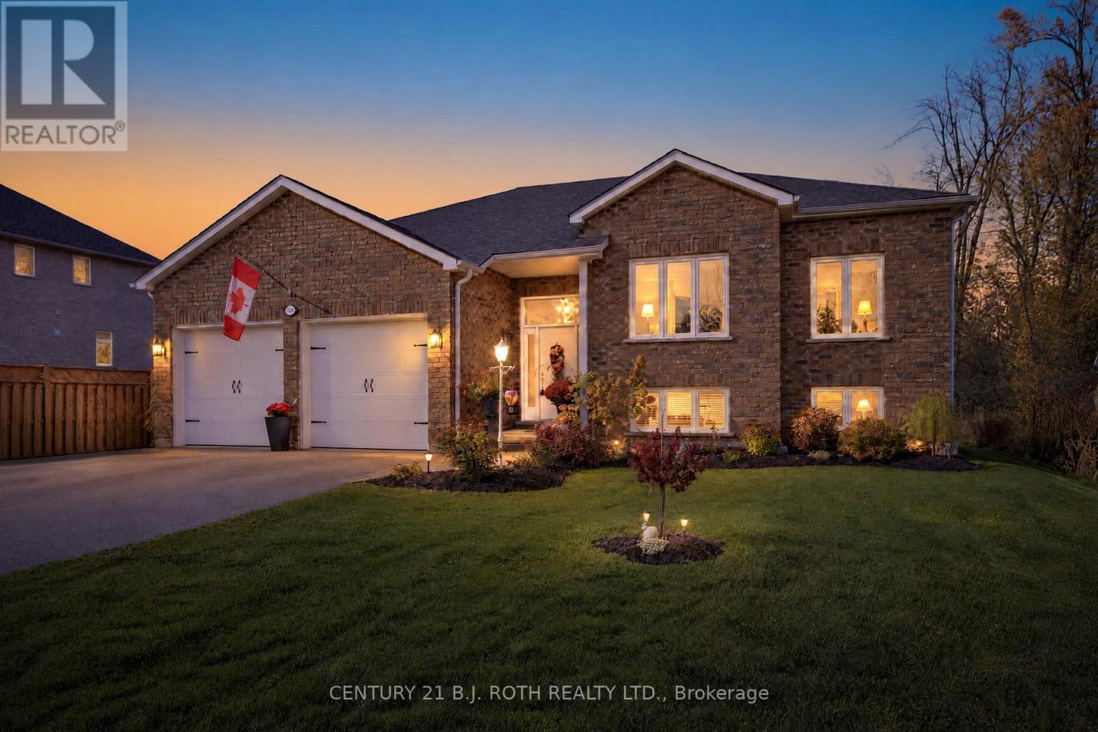 3814 Wood Avenue, Severn, ON photo 2