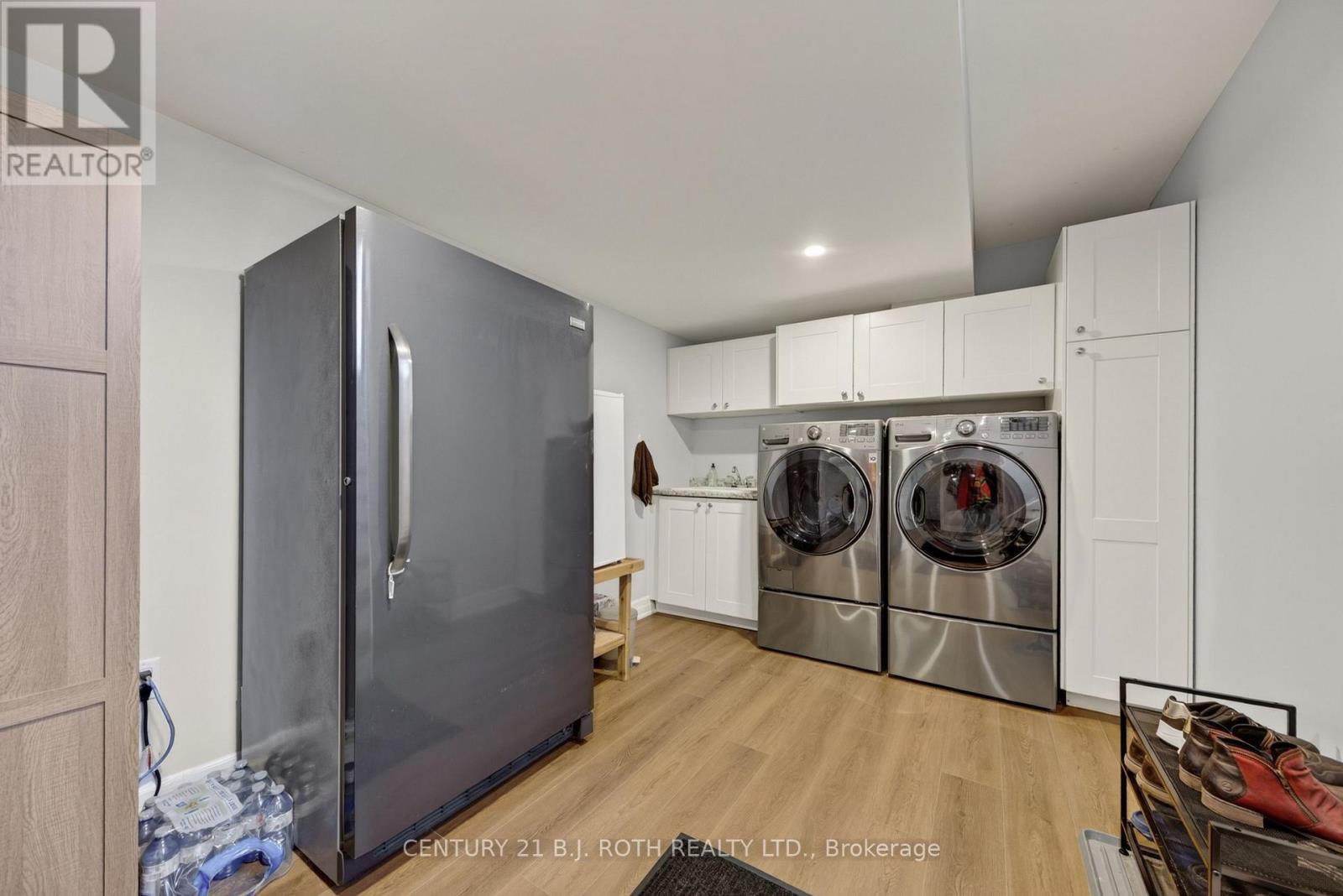 3814 Wood Avenue, Severn, ON photo 25