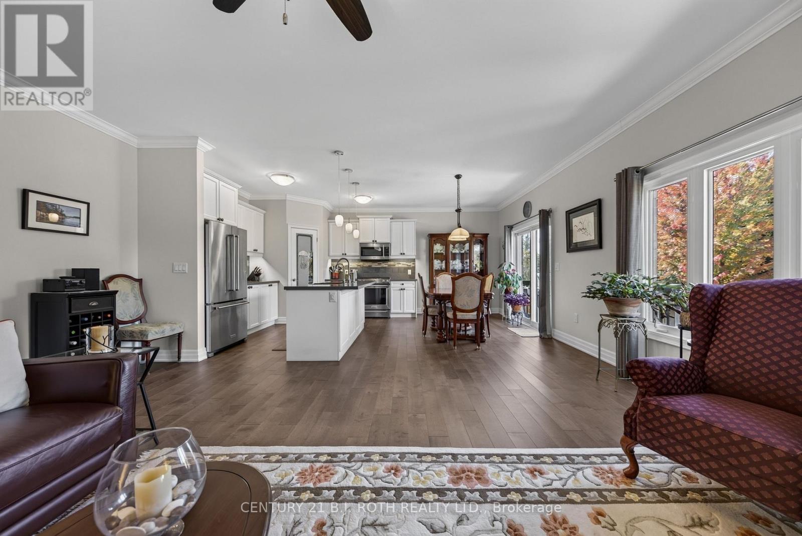 3814 Wood Avenue, Severn, ON photo 9