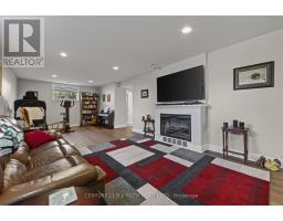3814 Wood Avenue, Severn, ON L3V6H3 Photo 20