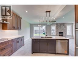 Kitchen - 1761 Finley Crescent, London, ON N6G0W3 Photo 11