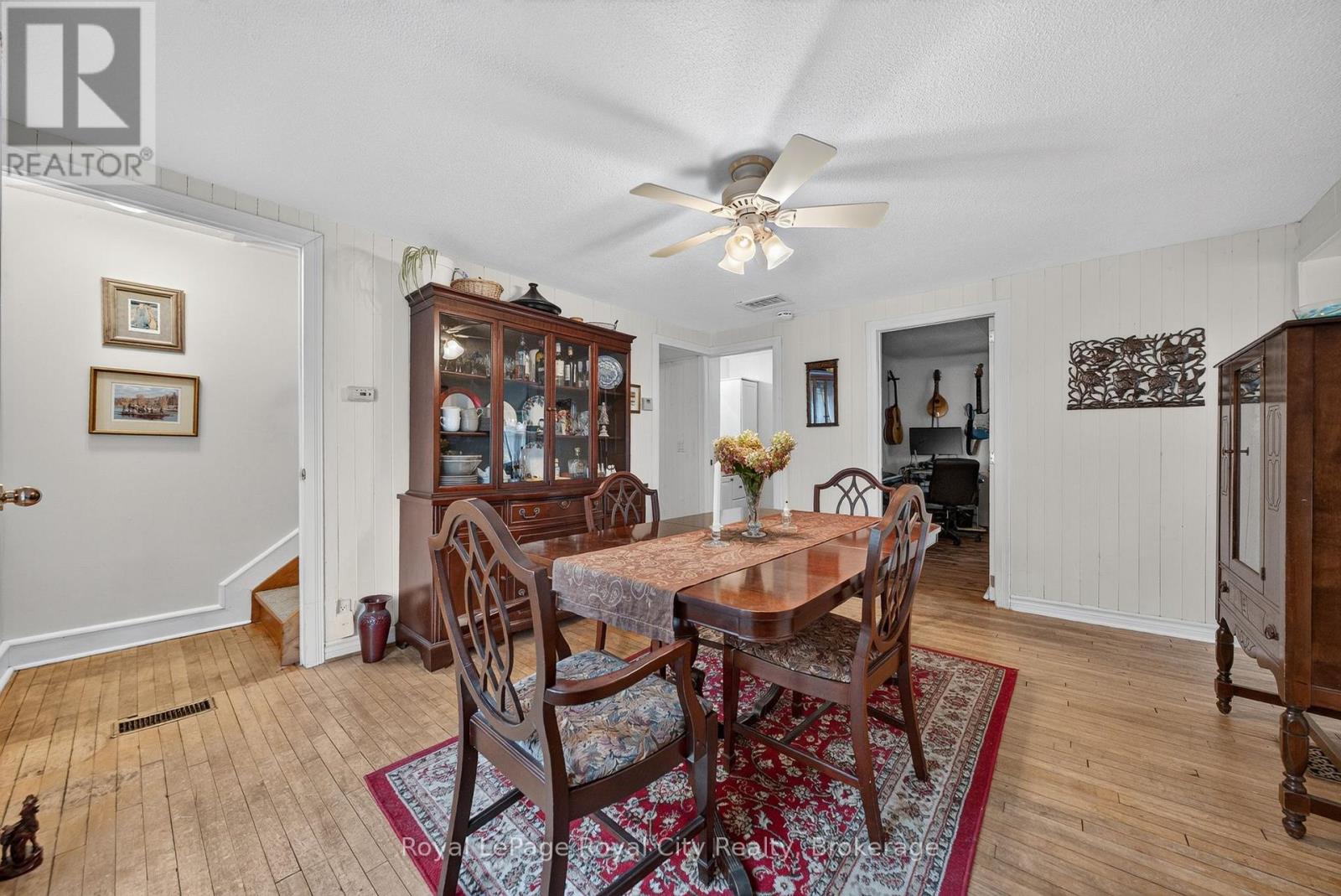 601 ST ANDREW STREET E - 17