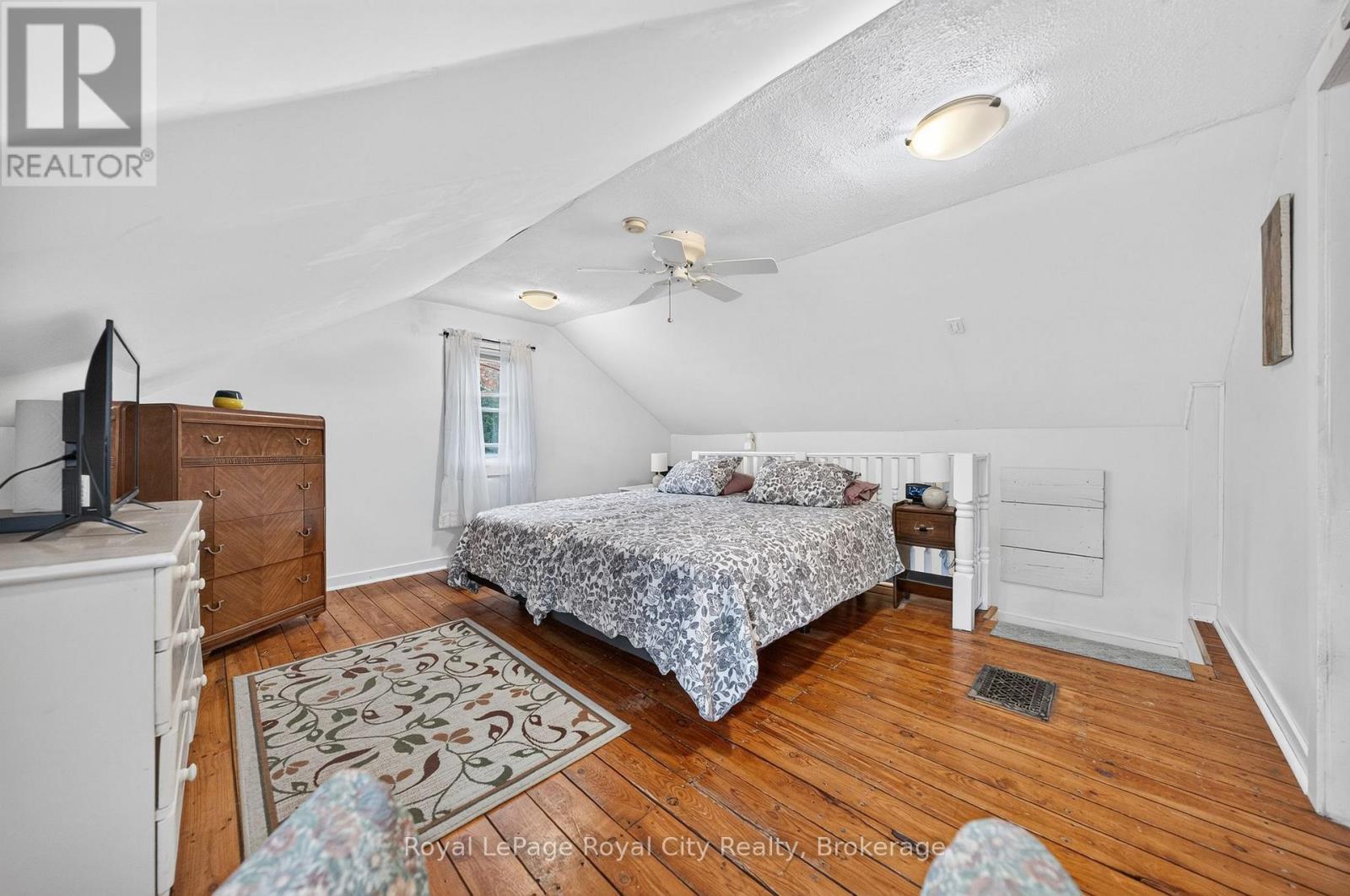 601 ST ANDREW STREET E - 28