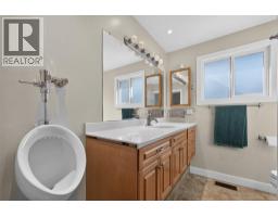 10836 Dunham Crescent, Summerland, BC V0H1Z2 Photo 17