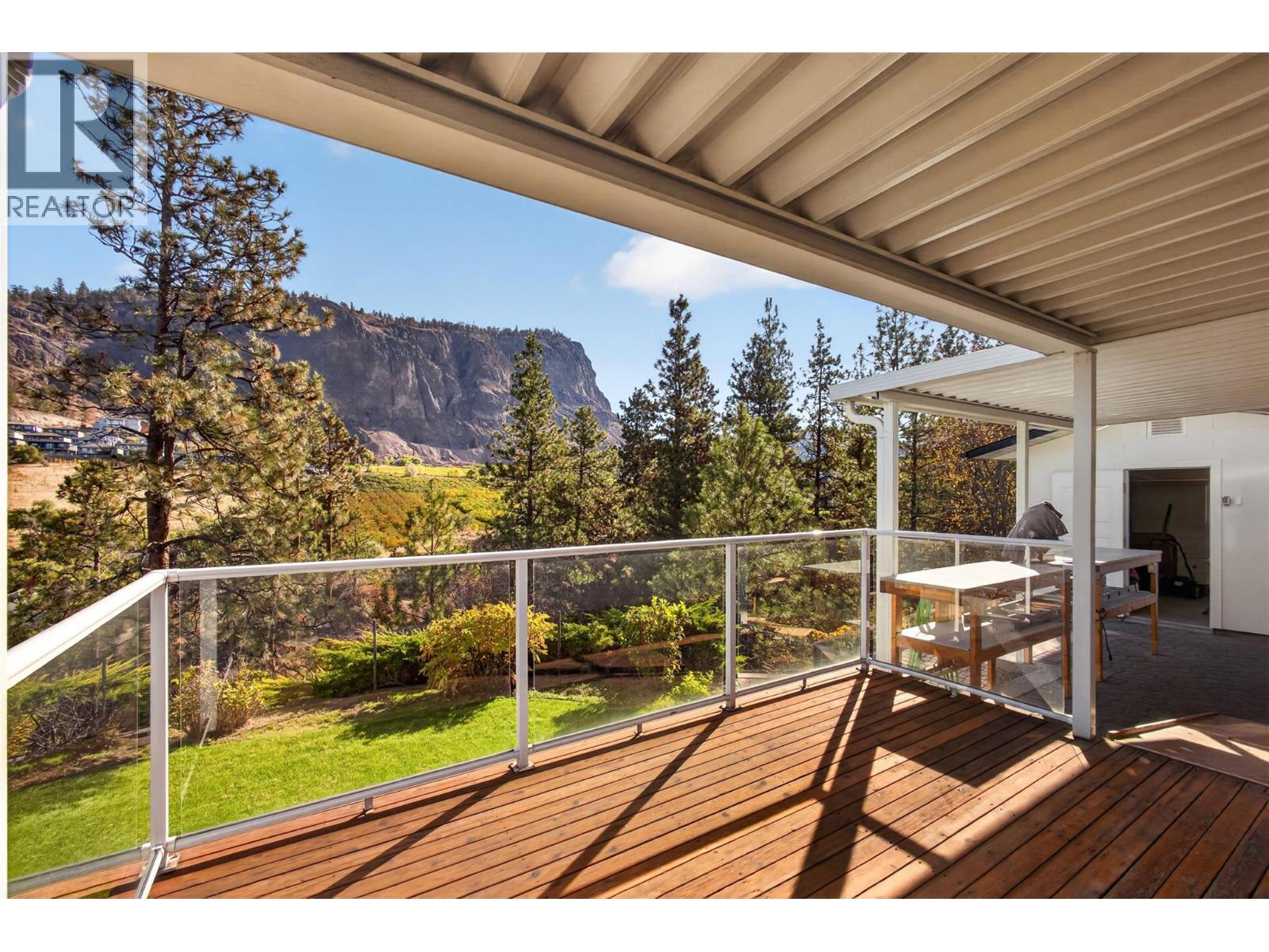 10836 DUNHAM Crescent, Summerland