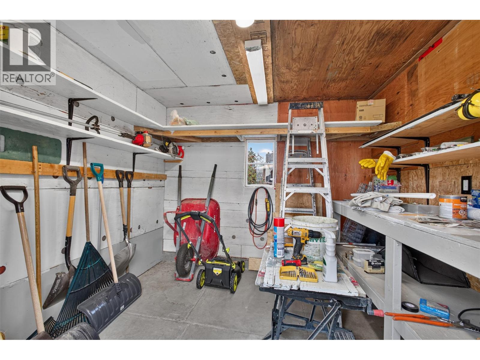 10836 DUNHAM Crescent, Summerland