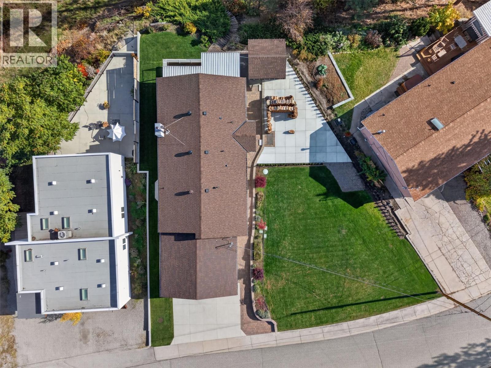 10836 DUNHAM Crescent, Summerland