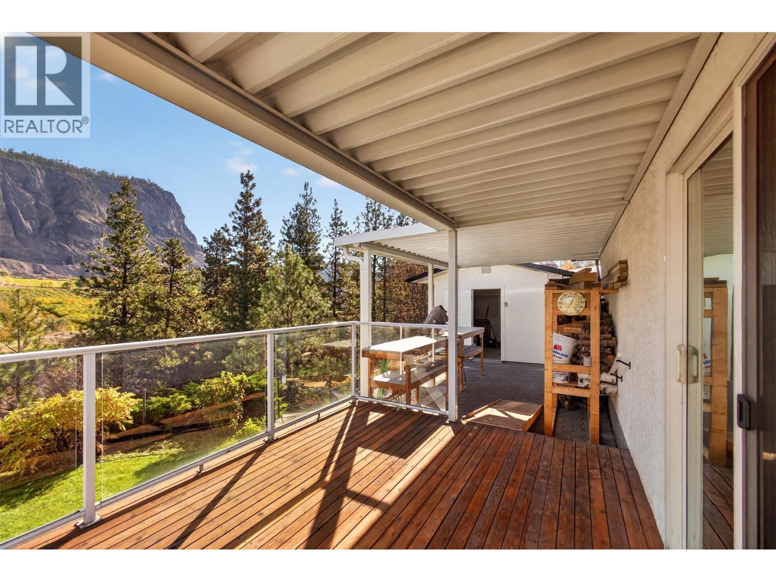 10836 DUNHAM Crescent, Summerland