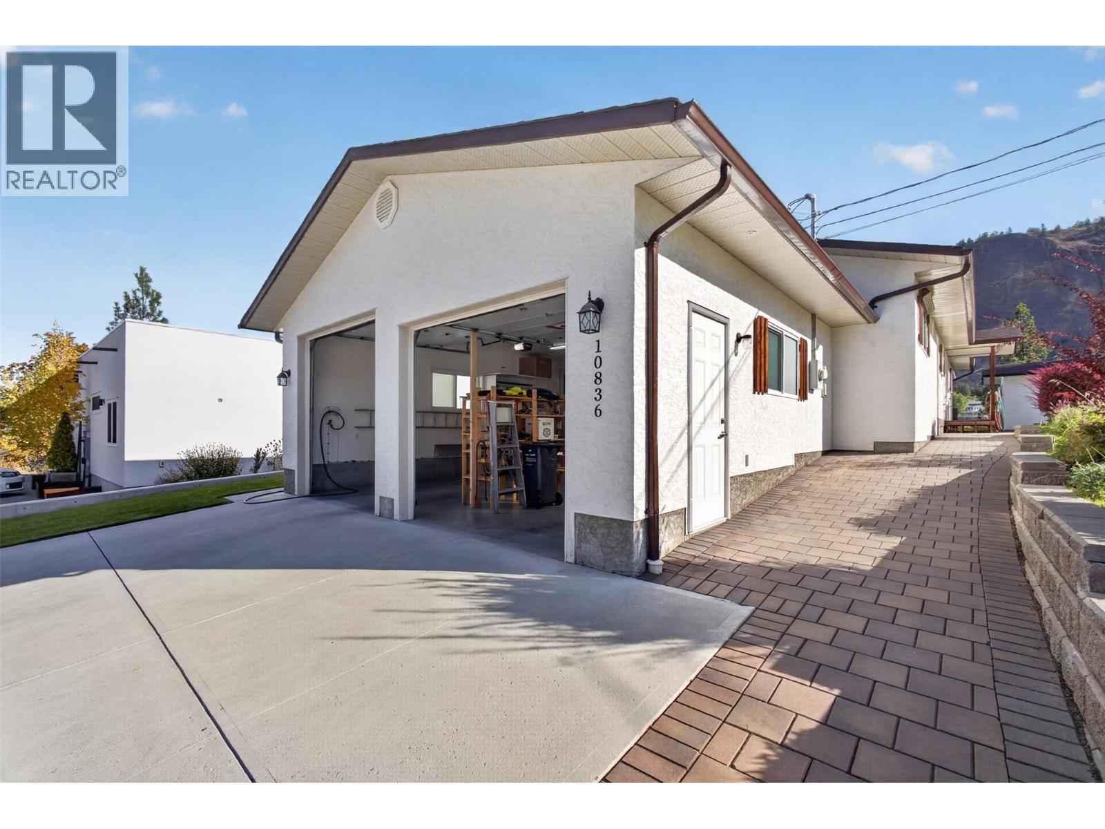 10836 DUNHAM Crescent - 47