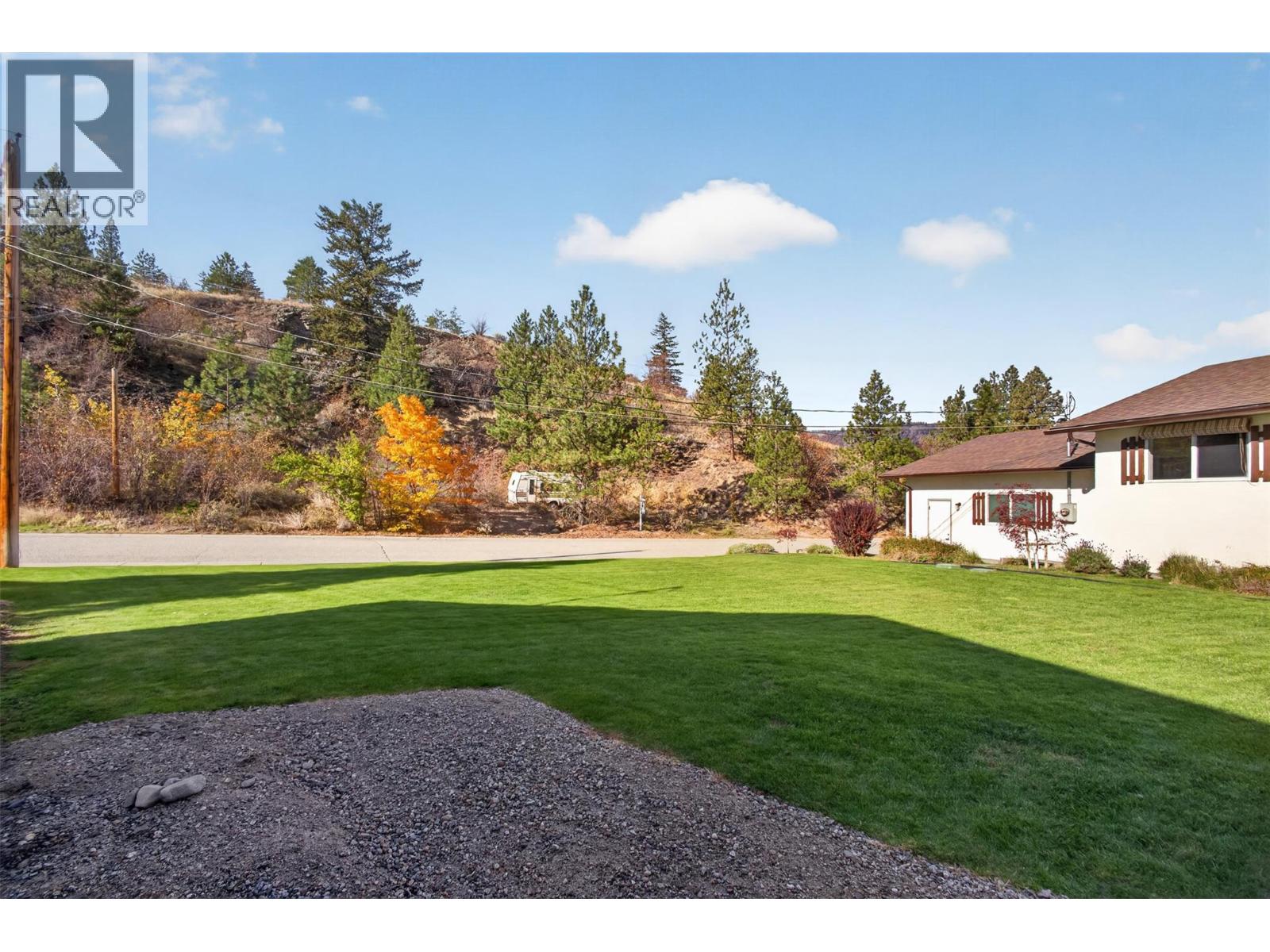 10836 DUNHAM Crescent, Summerland