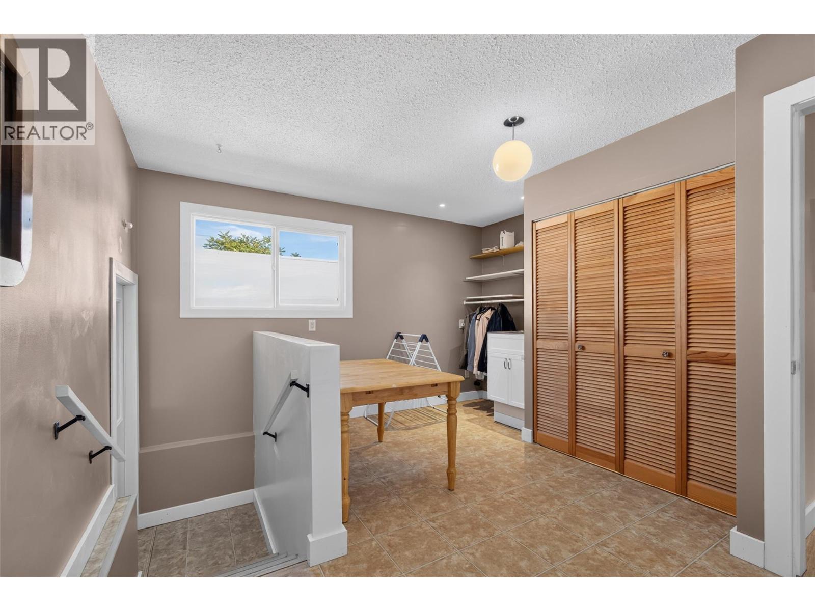 10836 DUNHAM Crescent - 21