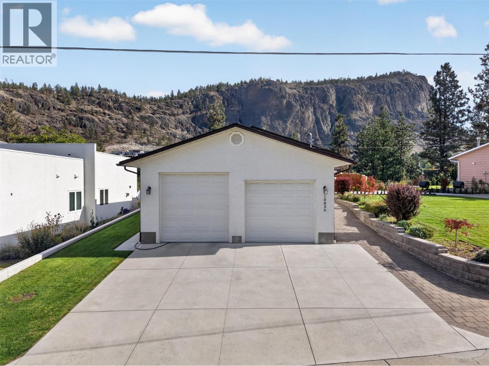 10836 DUNHAM Crescent, Summerland