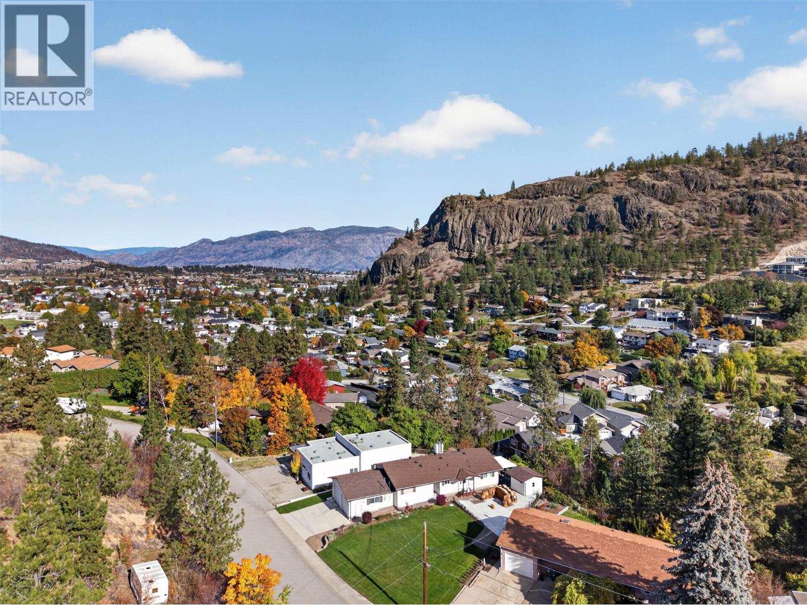 10836 DUNHAM Crescent, Summerland