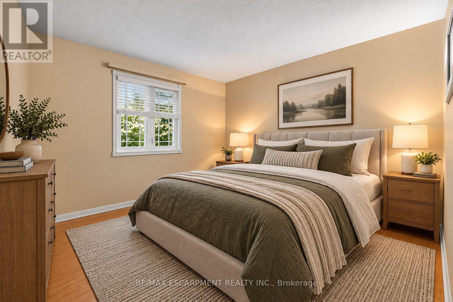 1094 Rebecca Street, Oakville, ON photo 16