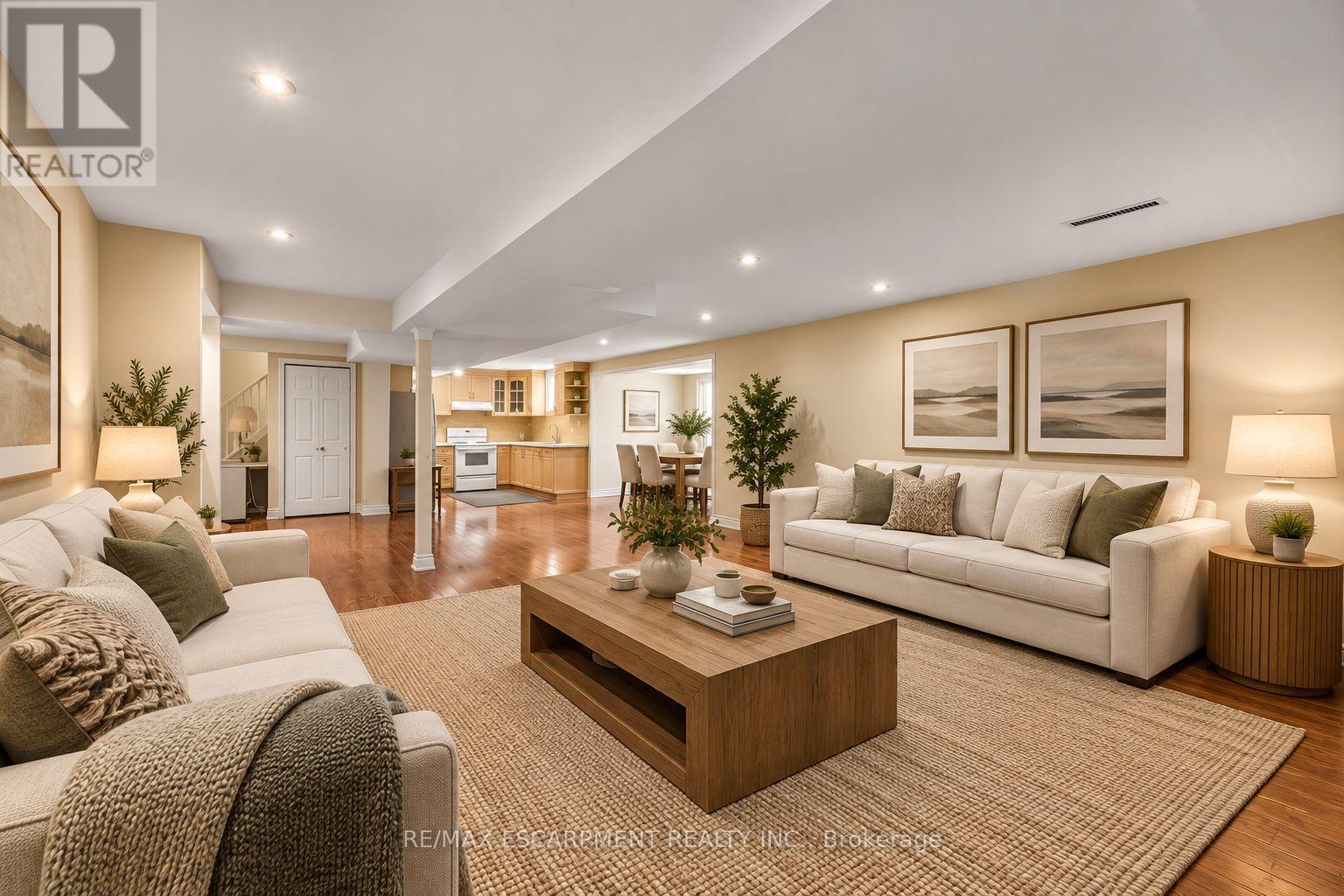 1094 Rebecca Street, Oakville, ON photo 21