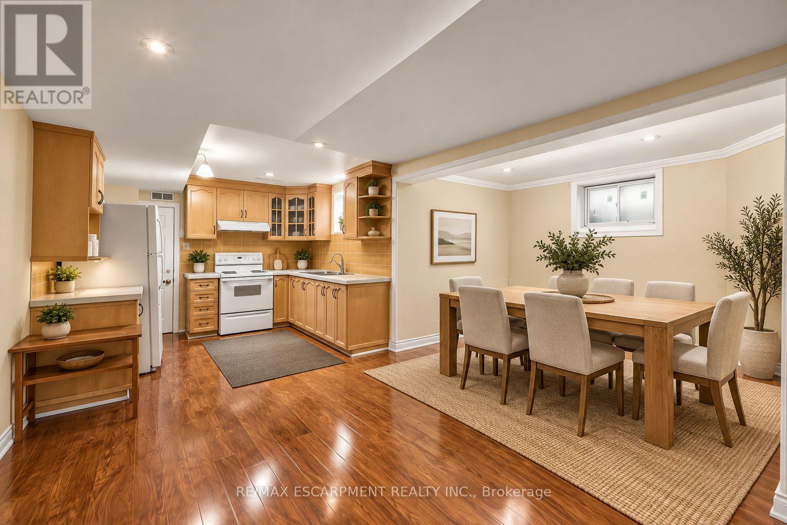 1094 Rebecca Street, Oakville, ON photo 22