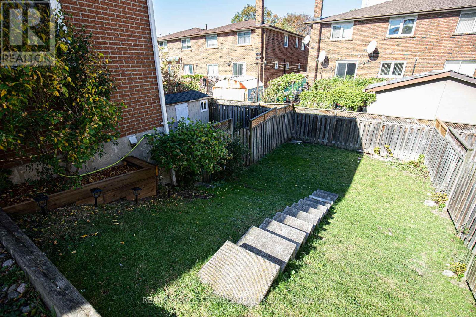 23- 10 Bur Oak Way, Toronto, ON photo 2