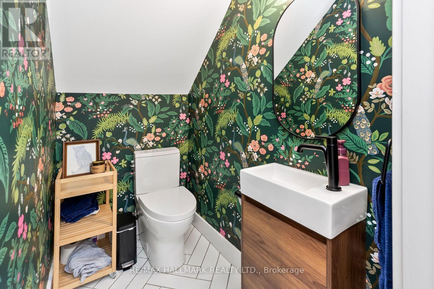4- 39 Dekoven Mews, Toronto, ON photo 23