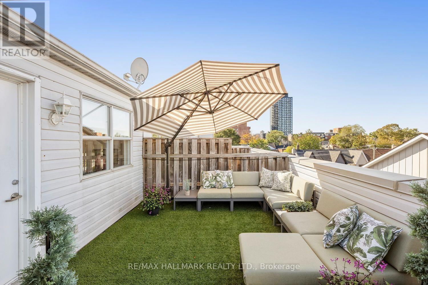 4- 39 Dekoven Mews, Toronto, ON photo 26