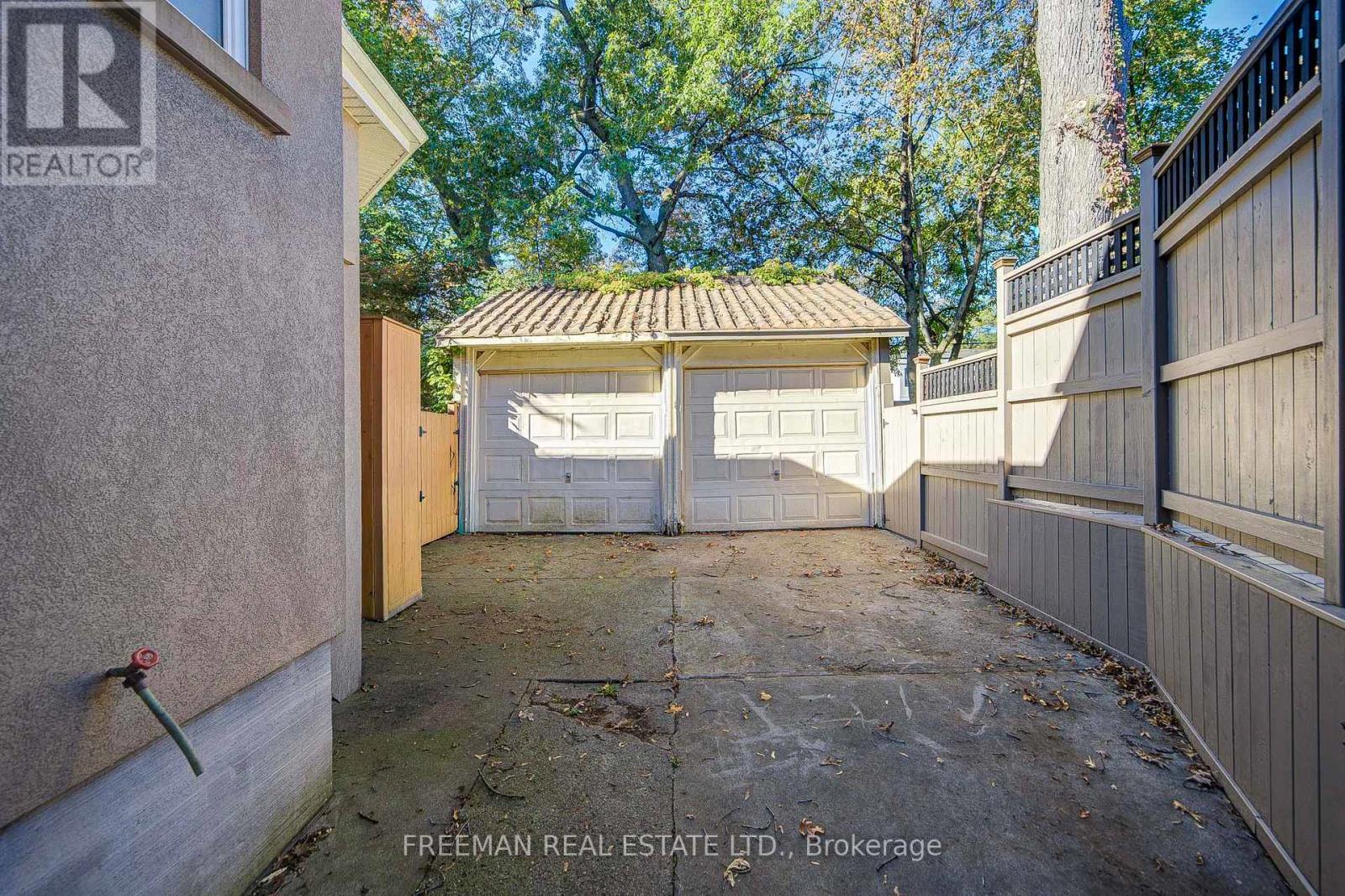 378 Durie Street, Toronto, ON photo 35