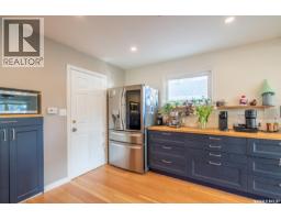 Den - 2819 Mcdonald Street, Regina, SK S4N3A1 Photo 8
