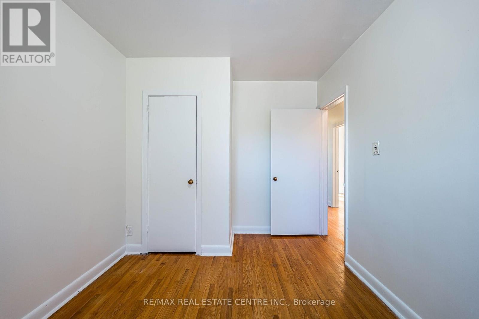 3066 COOK STREET - 15