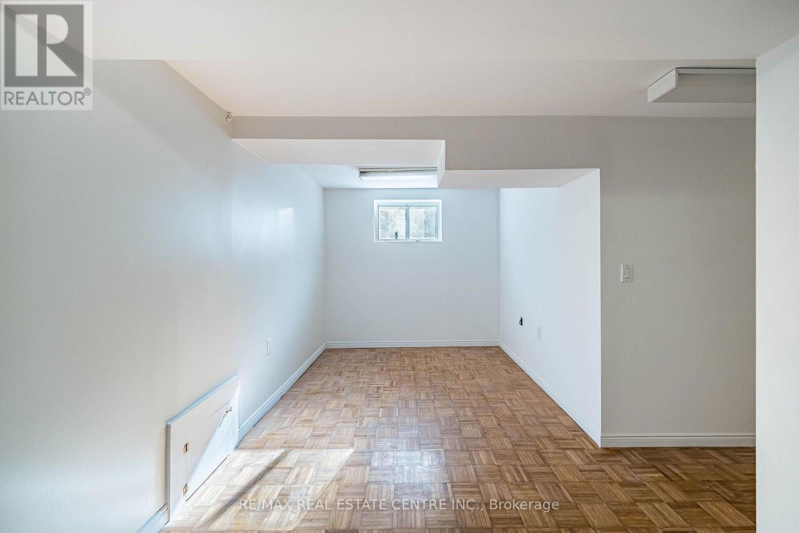 3066 COOK STREET - 21