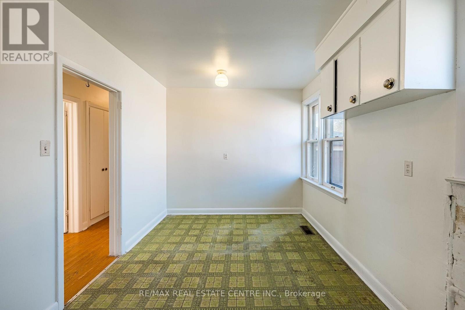 3066 COOK STREET - 9