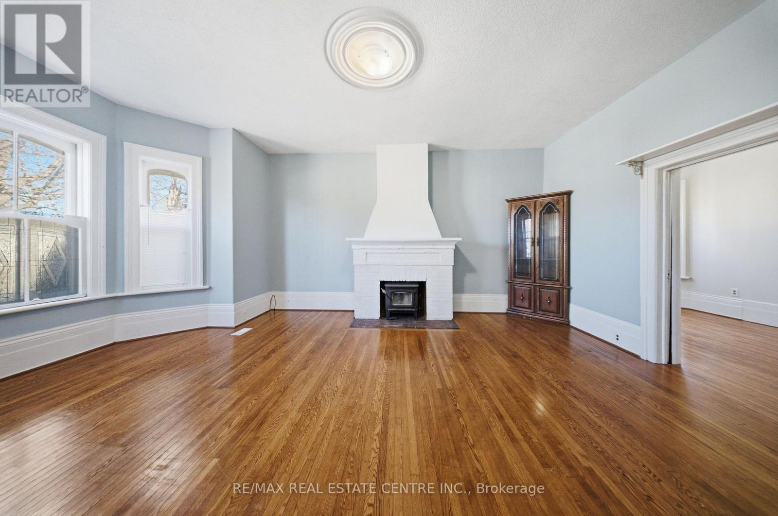 301 Main Street West, Shelburne, ON photo 5