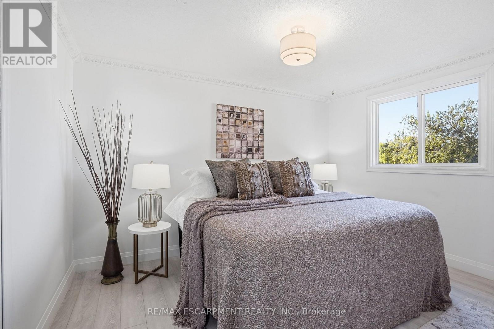84 Elgar Avenue, Hamilton, ON photo 14