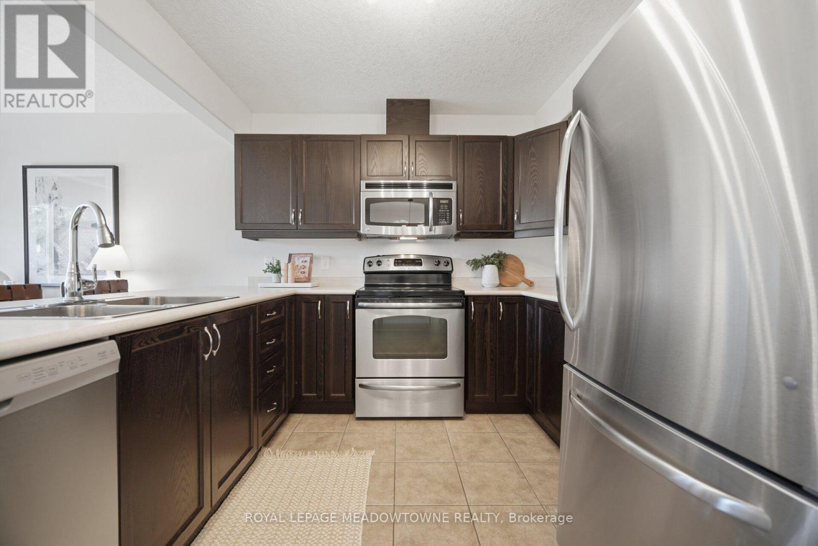 507 Windflower Crescent, Kitchener, ON photo 12