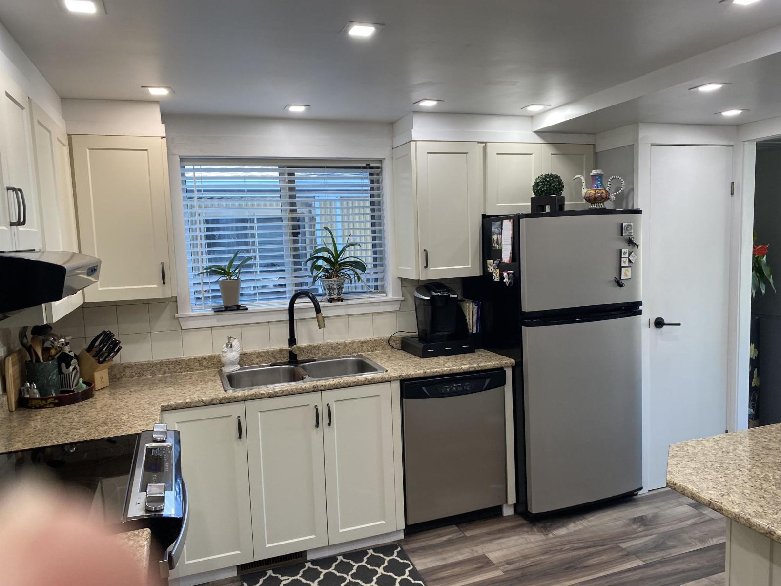 Photo of 24 13507 81 STREET 10