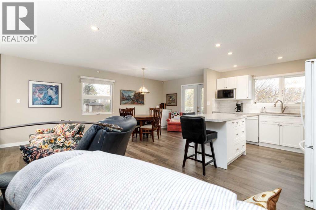 Listing photo – 102 Welton Crescent, Red Deer