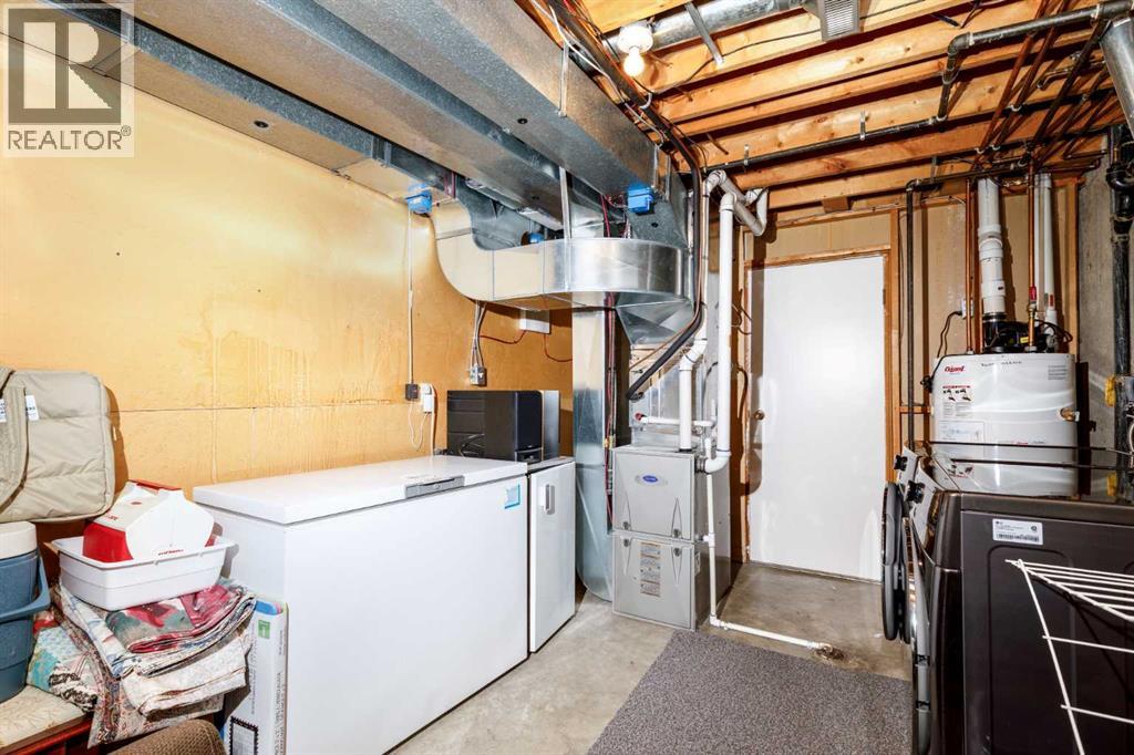 Listing photo – 102 Welton Crescent, Red Deer