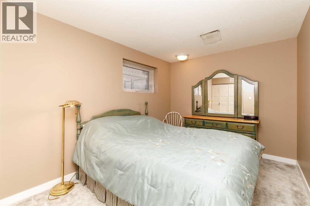 Listing photo – 102 Welton Crescent, Red Deer