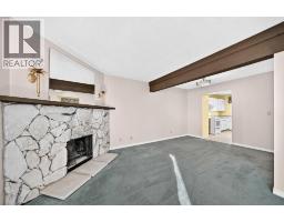 Bedroom - 17, 4940 39 Avenue Sw, Calgary, AB T3E6M7 Photo 8