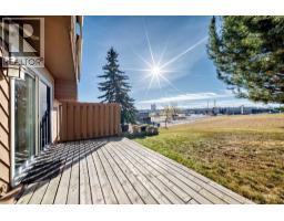 Bedroom - 17, 4940 39 Avenue Sw, Calgary, AB T3E6M7 Photo 7