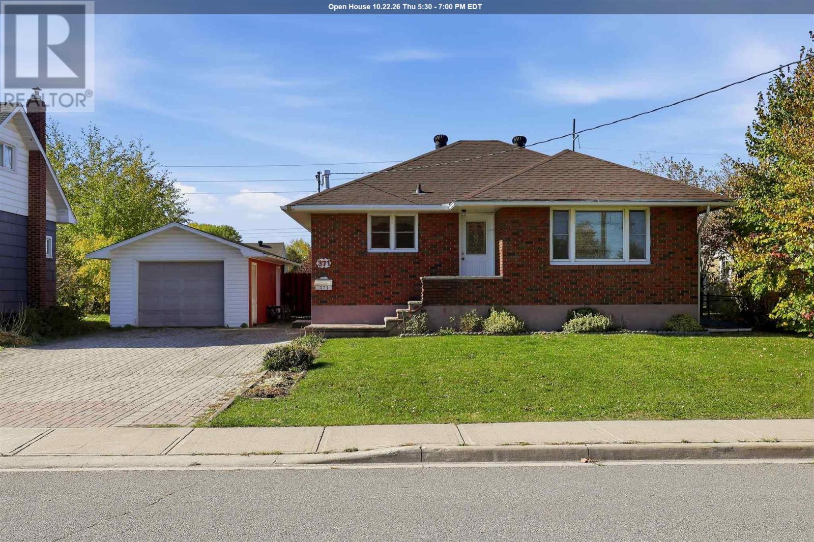 371 Franklin ST
