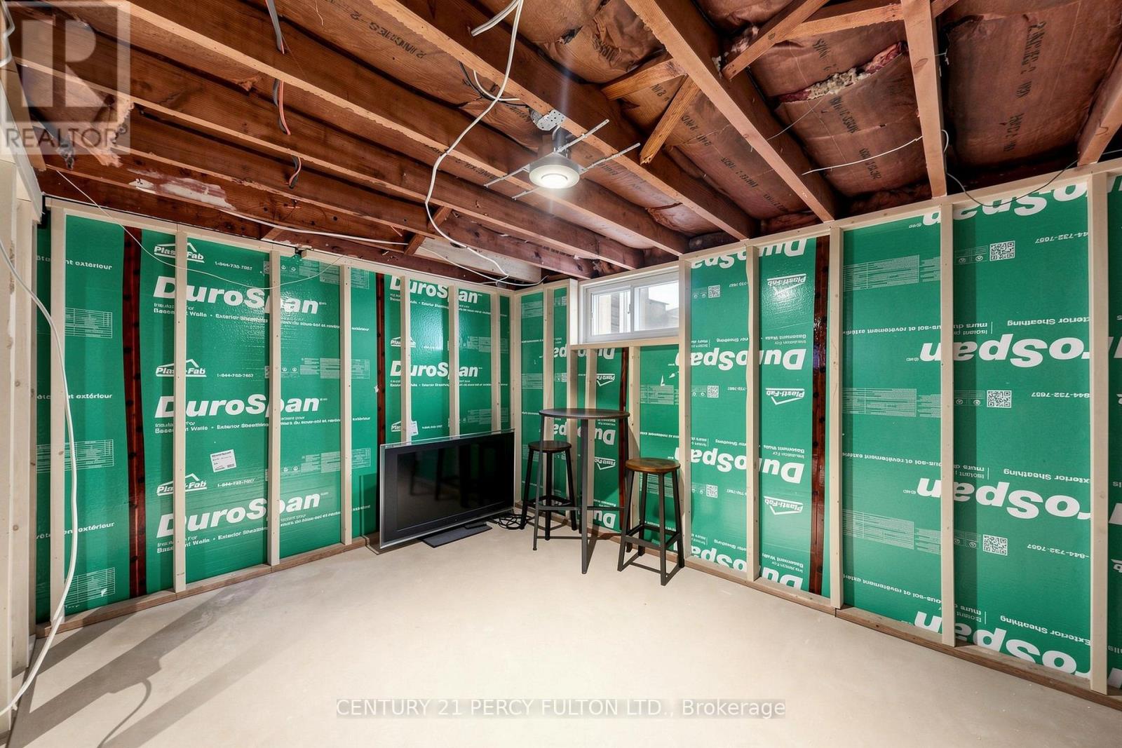76 ARLINGTON AVENUE - 36